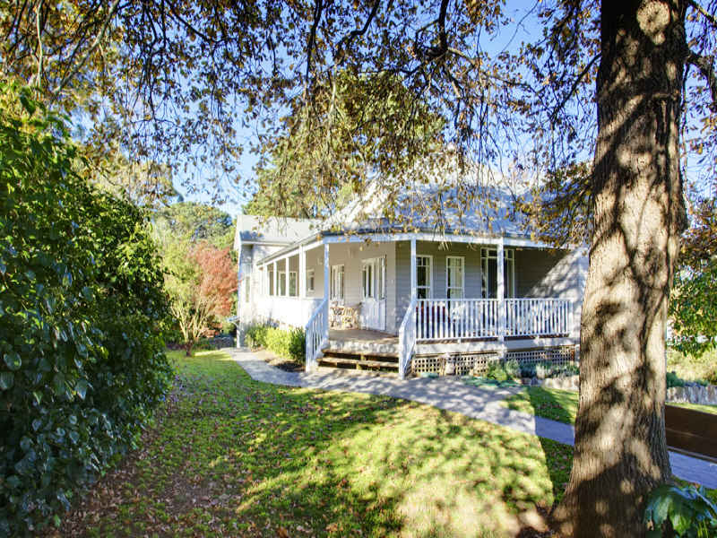 18 Carlisle Street, Bowral, NSW 2576