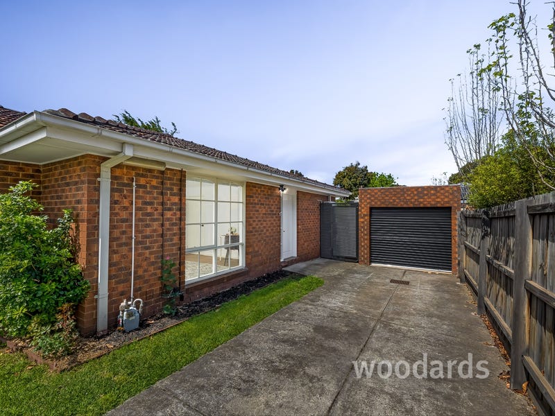 4/340 Pascoe Vale Road, Essendon, Vic 3040 Property Details