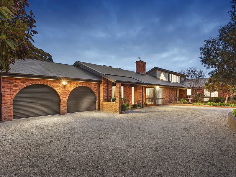 16 Buchanan Place, Greenvale, VIC 3059