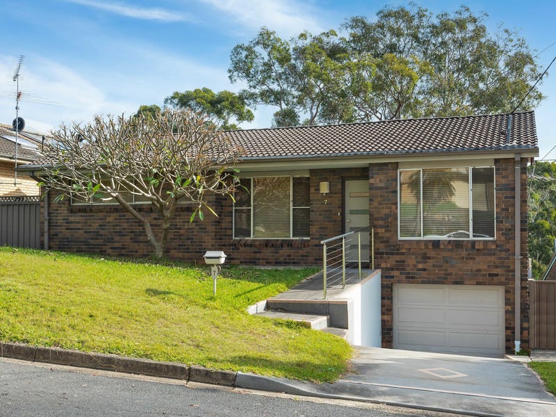 7 Boondah Place, Kareela, NSW 2232 - Property Details