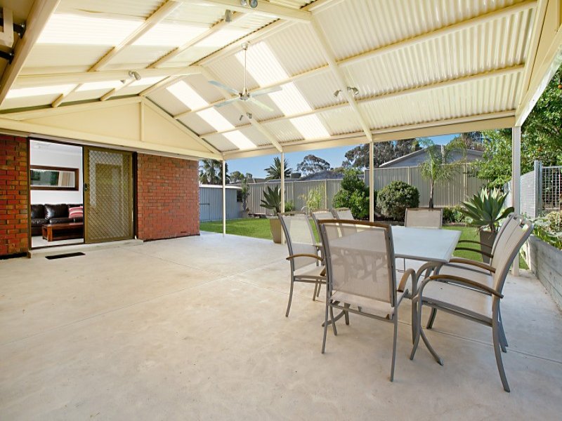 12 Abercrombie Cres, St Agnes, SA 5097