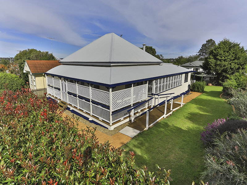 131 Stuart Street, North Toowoomba, QLD 4350