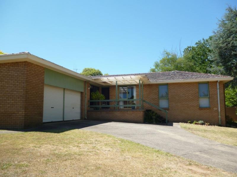 2 Kooronga Avenue, Orange, NSW 2800