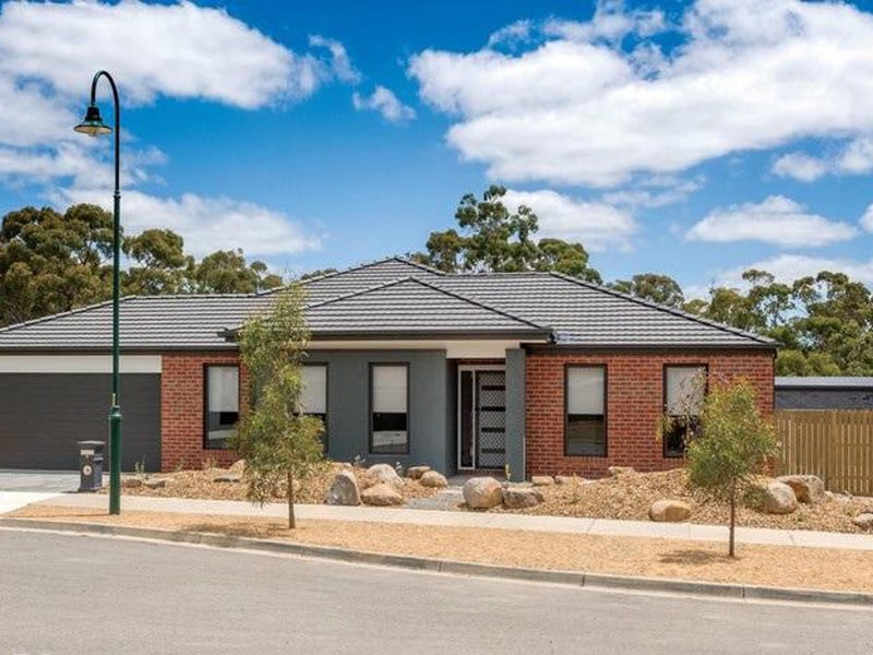 8 Kirwan Close, Mount Clear, Vic 3350