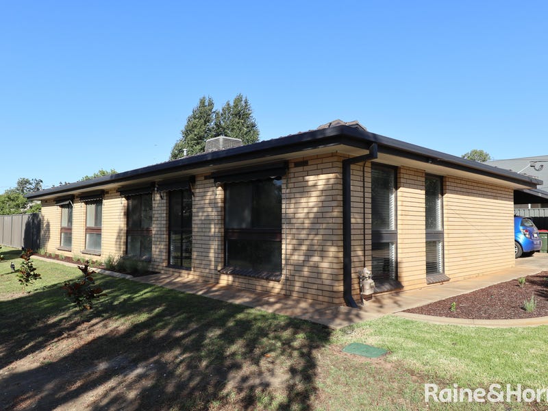 467 Lake Albert Road, Lake Albert, NSW 2650