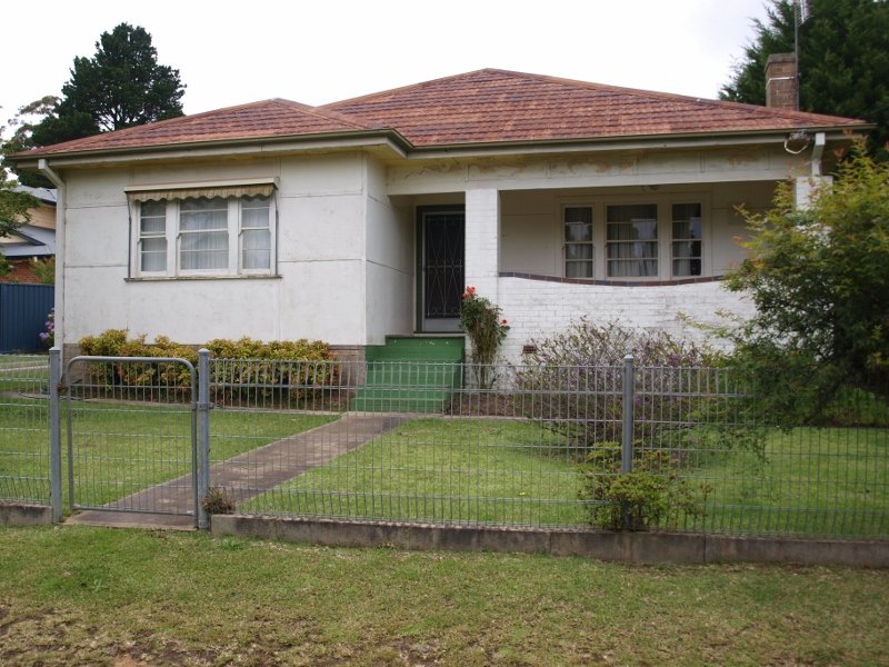 8 Railway Parade, Mittagong, NSW 2575 Property Details