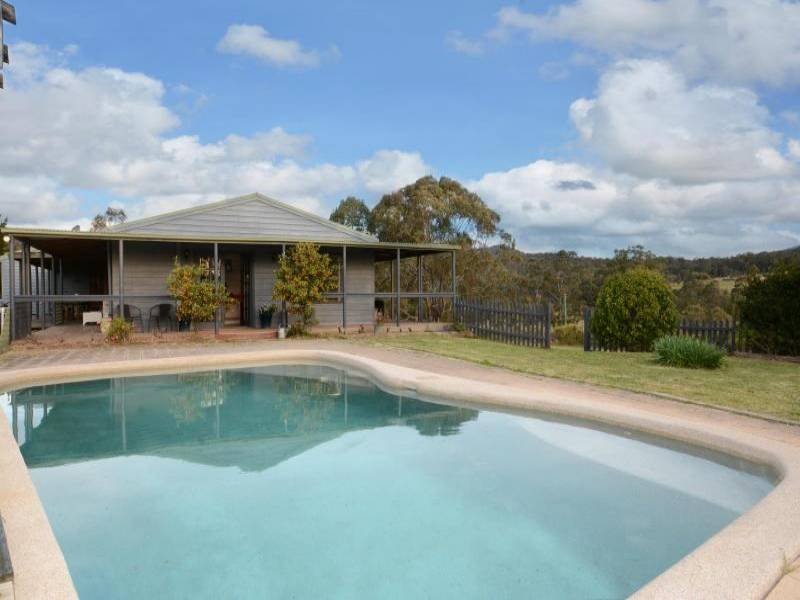 1225 Leggetts Drive, Mount Vincent, NSW 2323