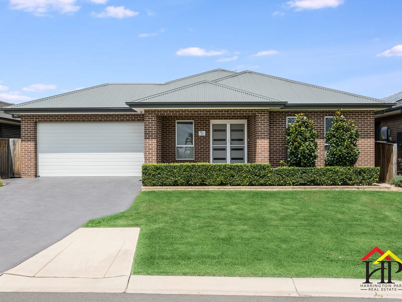 31 Adams Circuit, Elderslie, NSW 2570