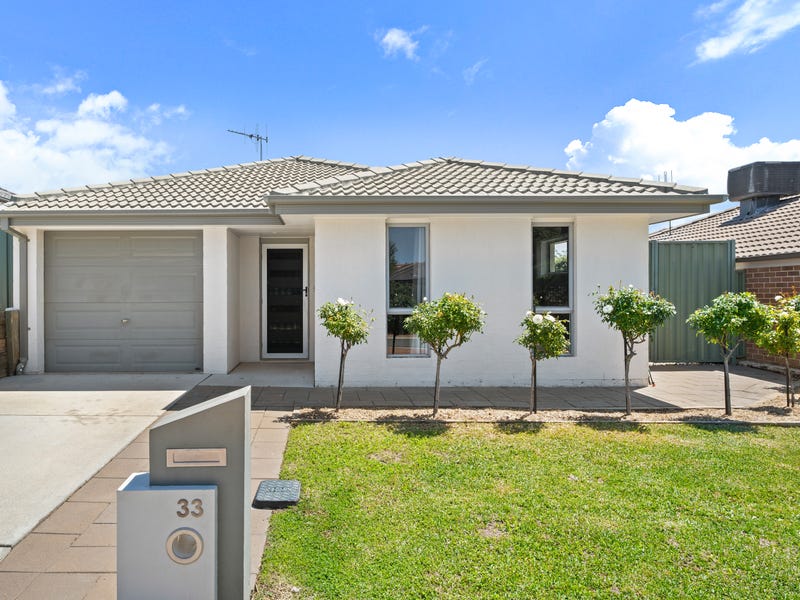 33 Greenman Street, MacGregor, ACT 2615 Property Details