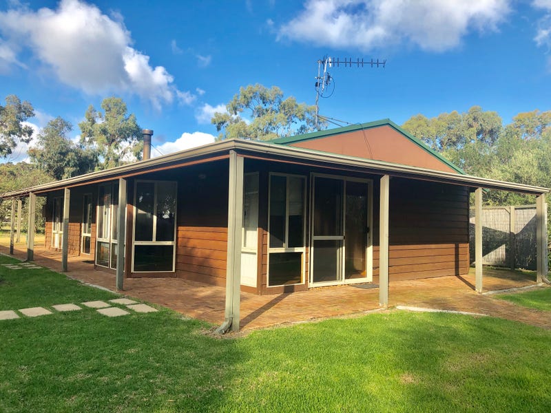 32 Hermitage Drive, Margaret River, WA 6285