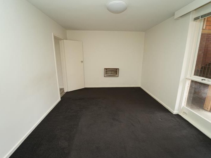 1/4 Rothschild Street, Glen Huntly, VIC 3163