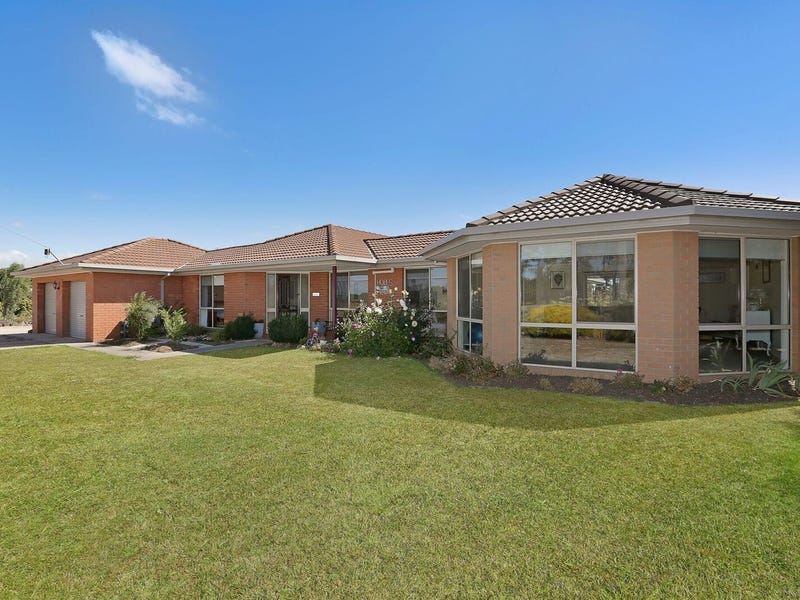 60 Drapers Road, Colac East, VIC 3250