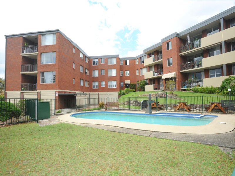 6/8 Bortfield Drive, Chiswick, NSW 2046 Property Details