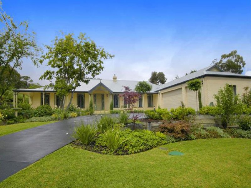 7678 Arundel Road, Park Orchards, VIC 3114
