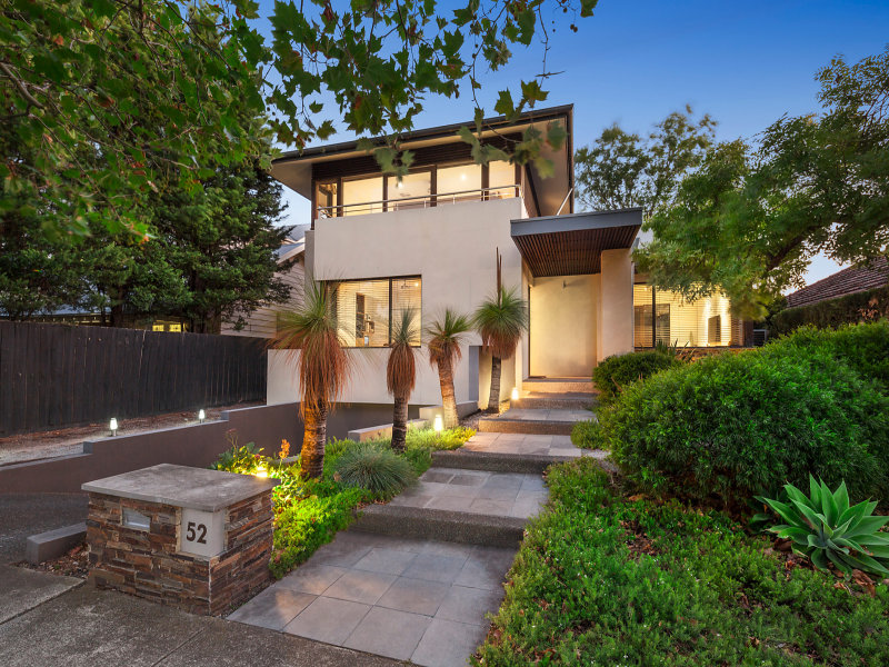 52 Linacre Road, Hampton, Vic 3188 Property Details