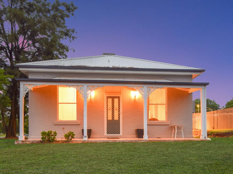 5 Park Avenue, Young, NSW 2594