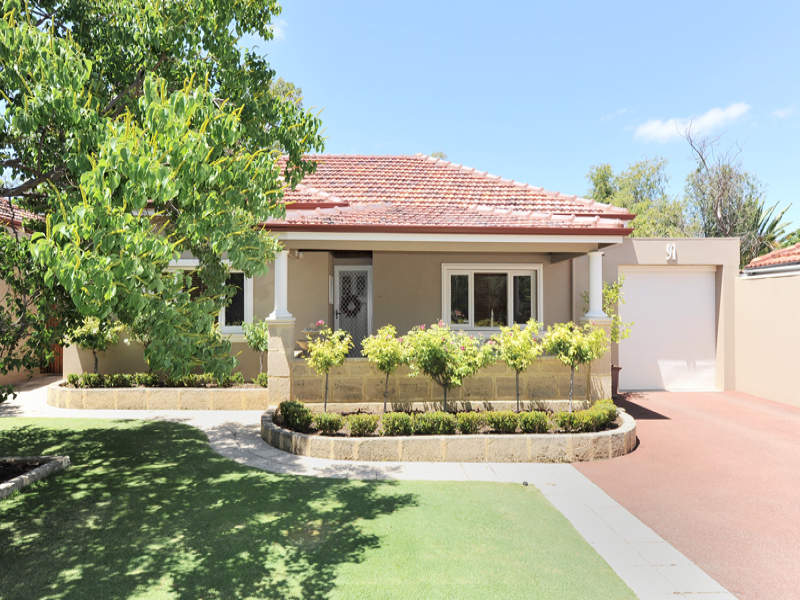 91 Gardner St, Como, WA 6152 Property Details