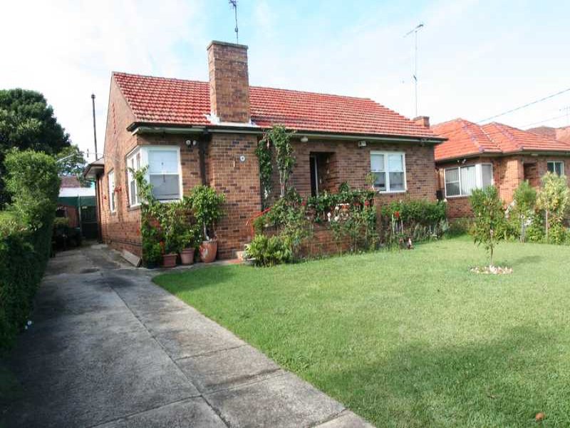 10 Earls Avenue, Narwee, NSW 2209 Property Details