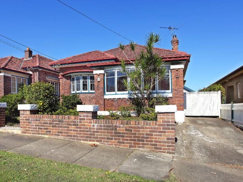 13 Henry Lawson Avenue, Abbotsford, NSW 2046