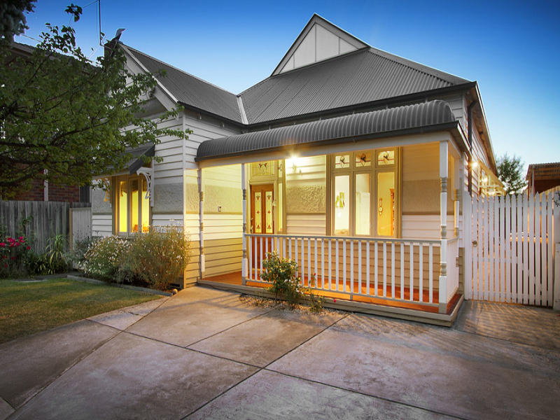 4 Truganini Road, Carnegie, VIC 3163