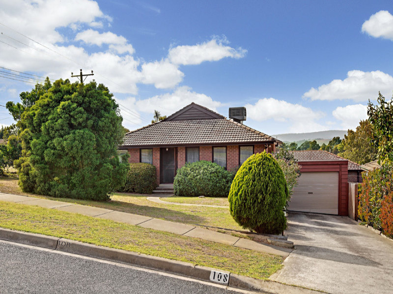 108 RAGLAN STREET, Wallan, Vic 3756 Property Details