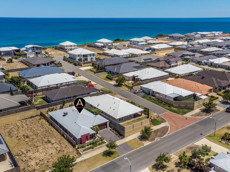 358 Peelwood Parade, Halls Head, WA 6210 House for Sale realestate