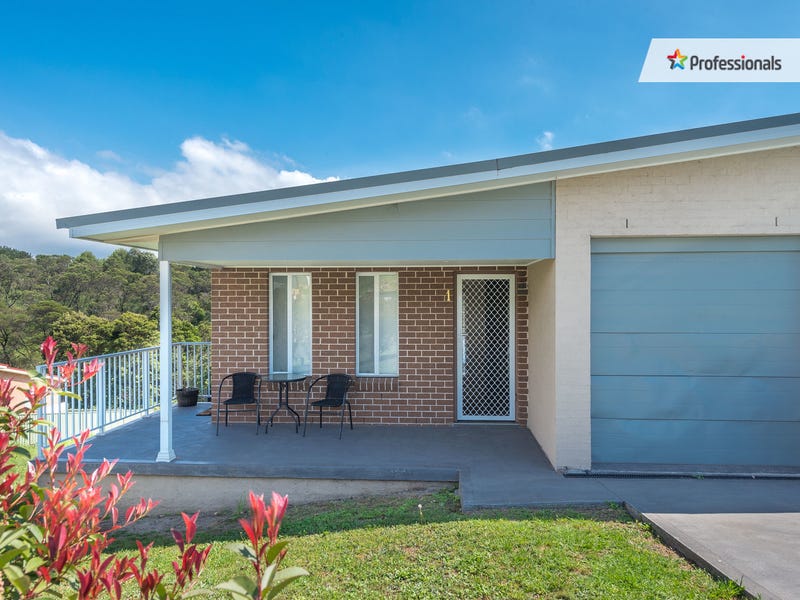 1/162 Shearwater Drive, Lake Heights, NSW 2502