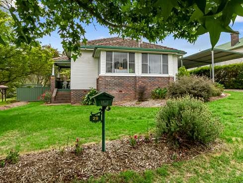 29 Uralla, Uralla, NSW 2358 - Property Details