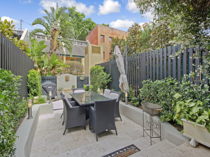 2/5256 Jeffreys Street, Kirribilli, NSW 2061