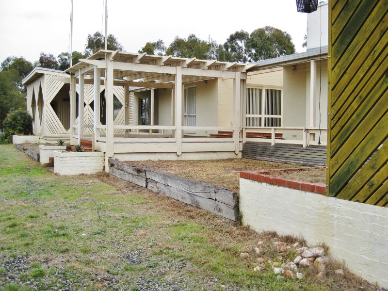 693 Boortwedderburn Road, Wedderburn, VIC 3518