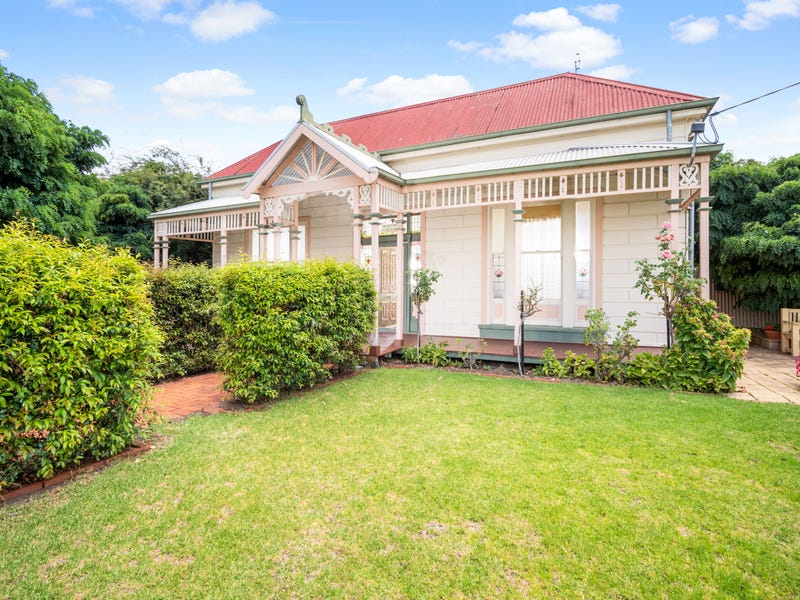 74 Anderson St, Warracknabeal, Vic 3393 House for Sale realestate