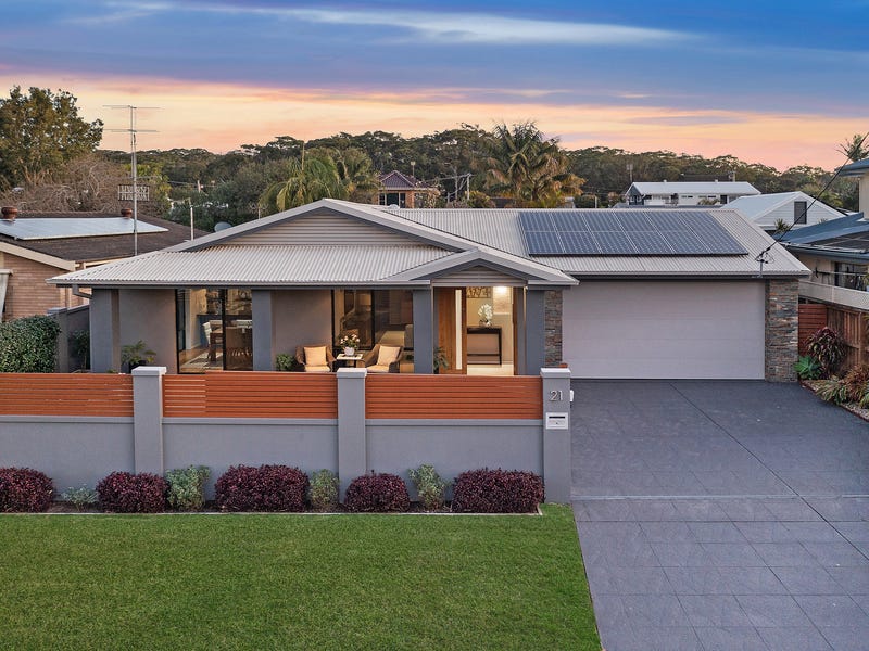 21 Point Street, Bateau Bay, NSW 2261