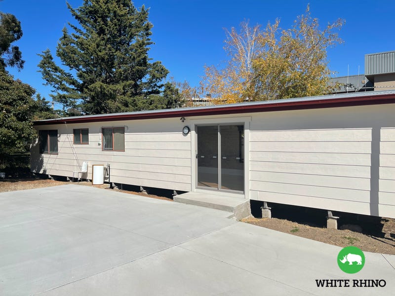 2 Gordon Avenue, Queanbeyan West, NSW 2620