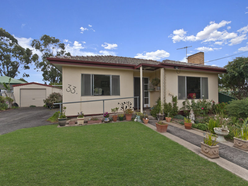 33 Black Street, Koroit, Vic 3282 Property Details