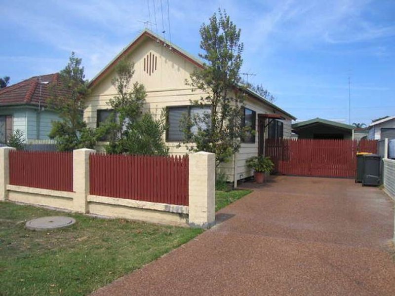 12 Faymax Street, Pelican, NSW 2281