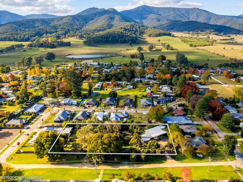 7 13 Pyke Street, Porepunkah, Vic 3740 House for Sale realestate