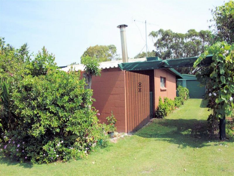 64 Ford Street, Red Rock, NSW 2456