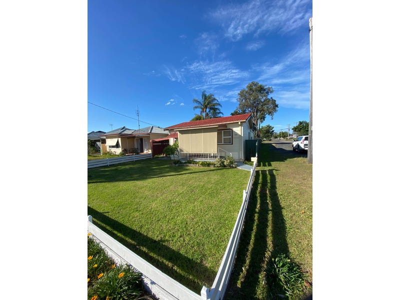 334 Ocean Beach Road, Umina Beach, NSW 2257