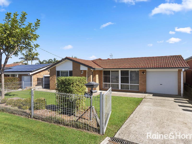 12 Iluka Avenue, San Remo, NSW 2262