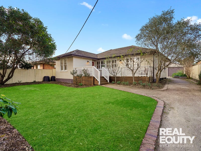 4 Salamaua Crescent, Holsworthy, NSW 2173 - Property Details