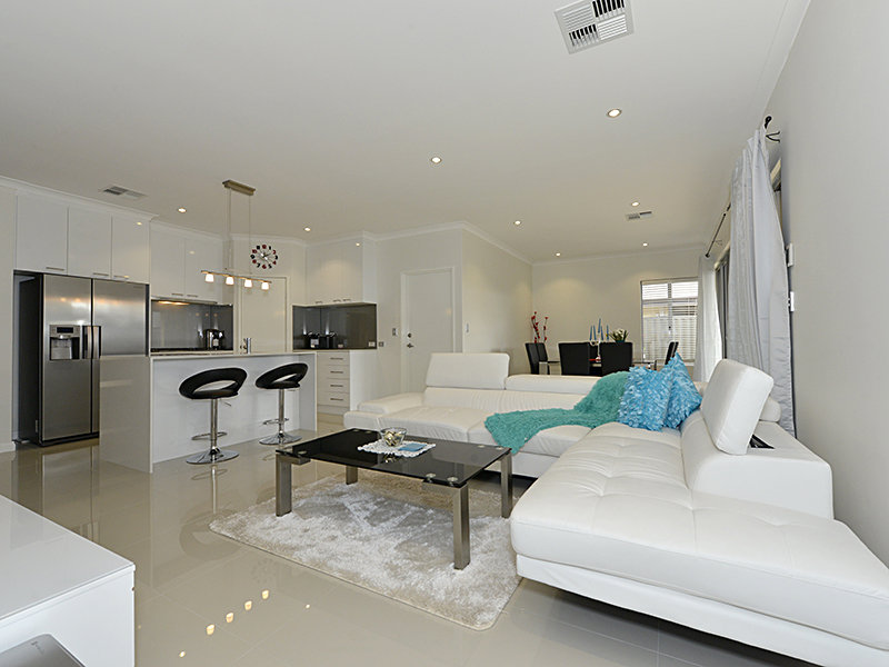 5 Kiev Place, Dayton, WA 6055 Property Details