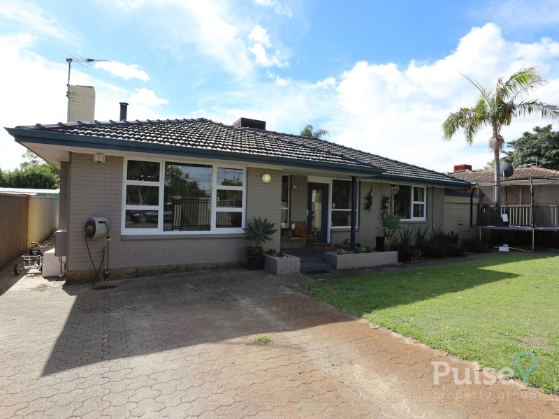 74 Bull Creek Road, Rossmoyne, WA 6148 Property Details