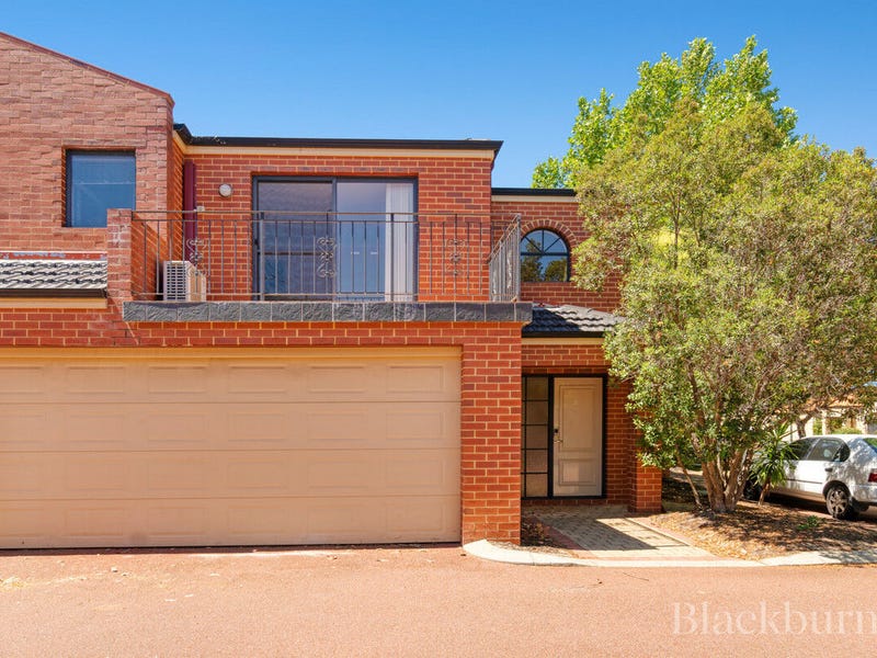 9/31 The Lakes Boulevard, Jandakot, WA 6164 Townhouse for Rent