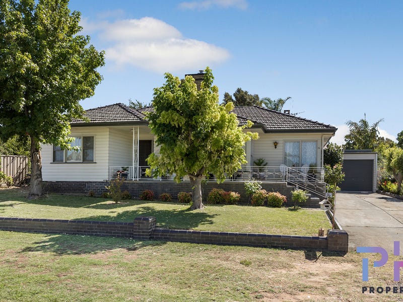 16 Murdock Street, California Gully, VIC 3556
