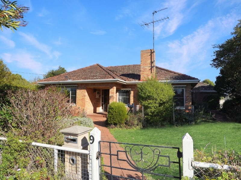 9 Milton Street, Hamilton, Vic 3300 - Property Details