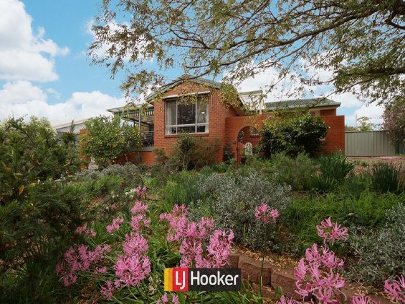 30 Hillebrand Street, Page, ACT 2614