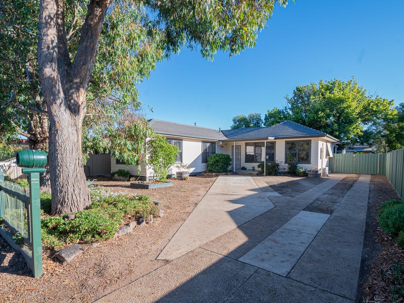 13 Egmont Street, Benalla, Vic 3672 Property Details