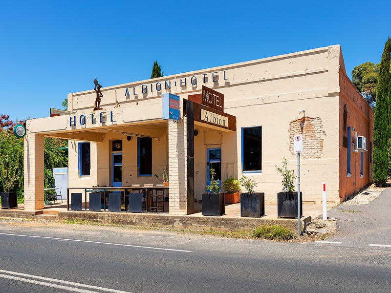 152 Duke Street, Castlemaine, Vic 3450 Property Details