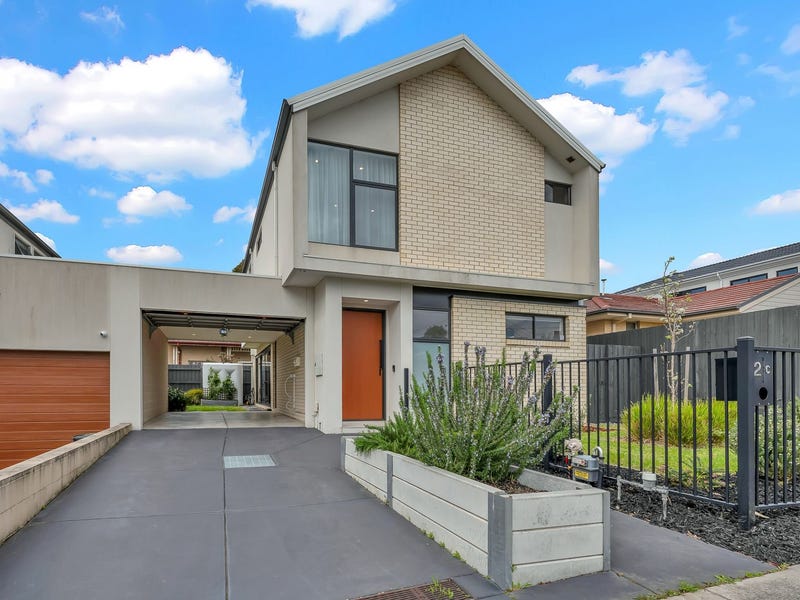 Real Estate & Property for Sale in Canterbury, VIC 3126 (+1 location