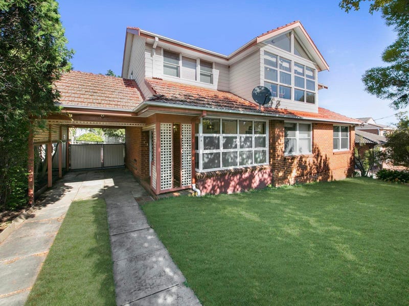 4 Farnham Avenue, Roselands, NSW 2196